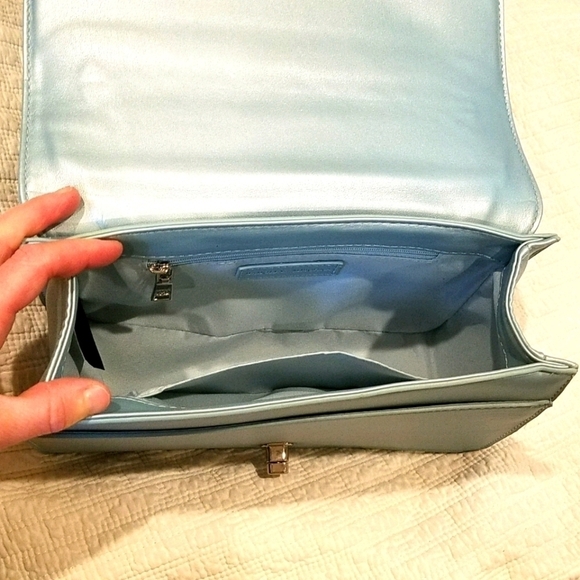 LAST ONE!-NWT Badgley Mischka Quilted Blue Crossbody - Picture 6 of 12